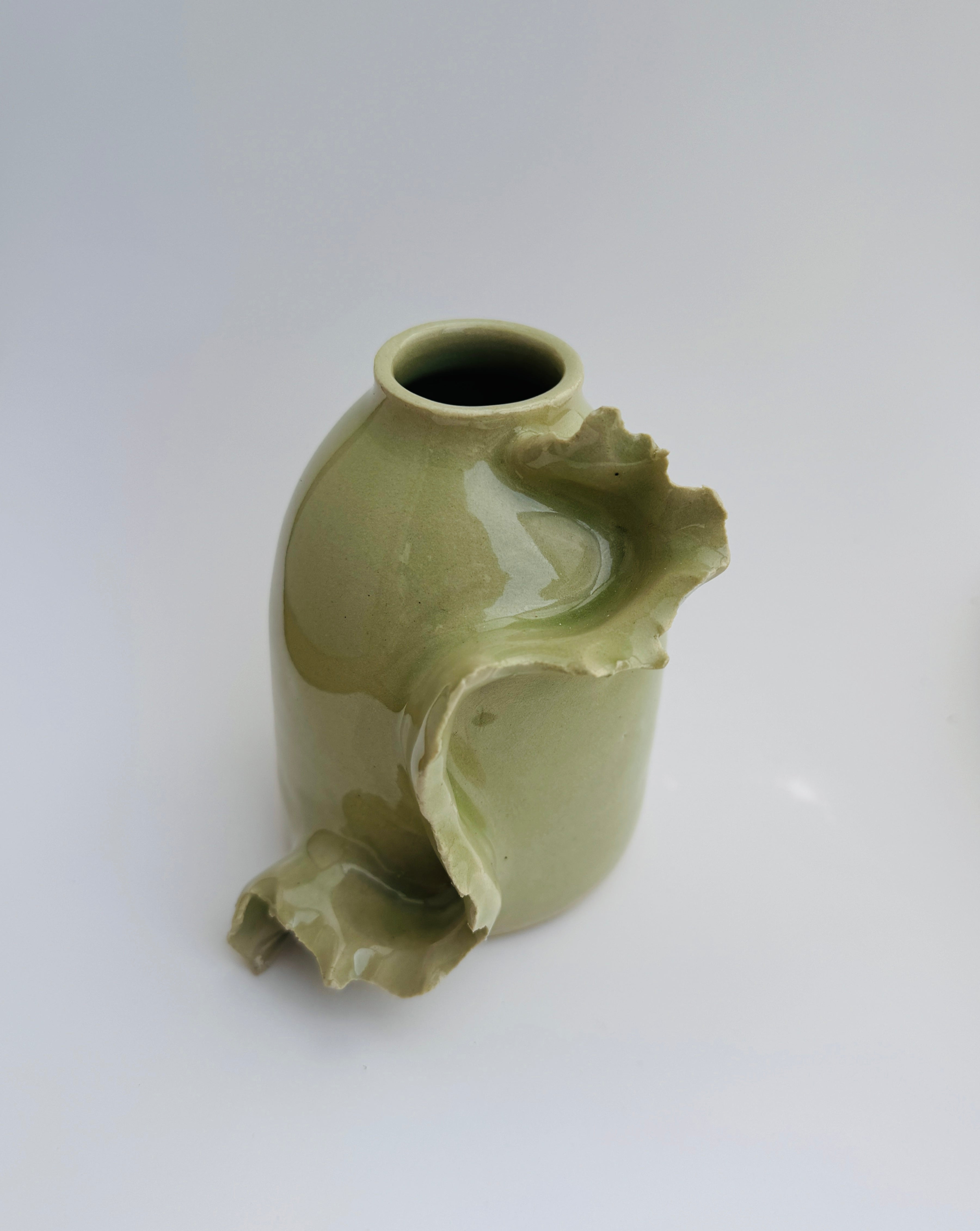 Dragon vase